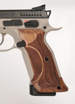 Brünner CZ Shadow 2 Rhomlas extended, slight shelf for little finger